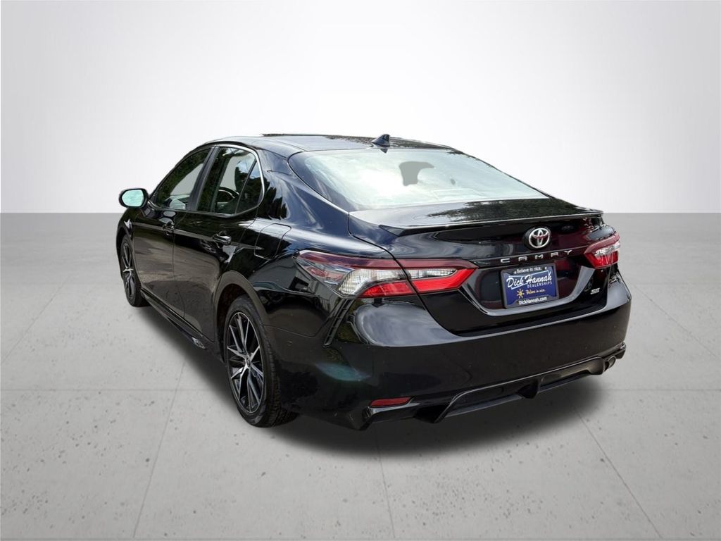 2021 Toyota Camry SE