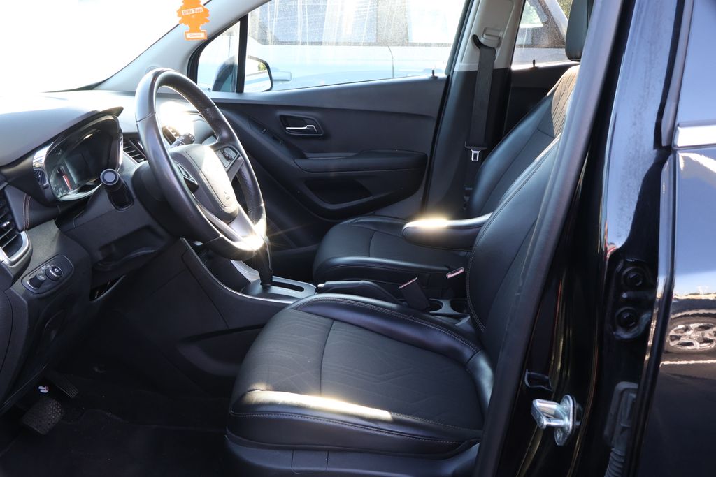 Thumbnail: 2020 Chevrolet Trax - 12