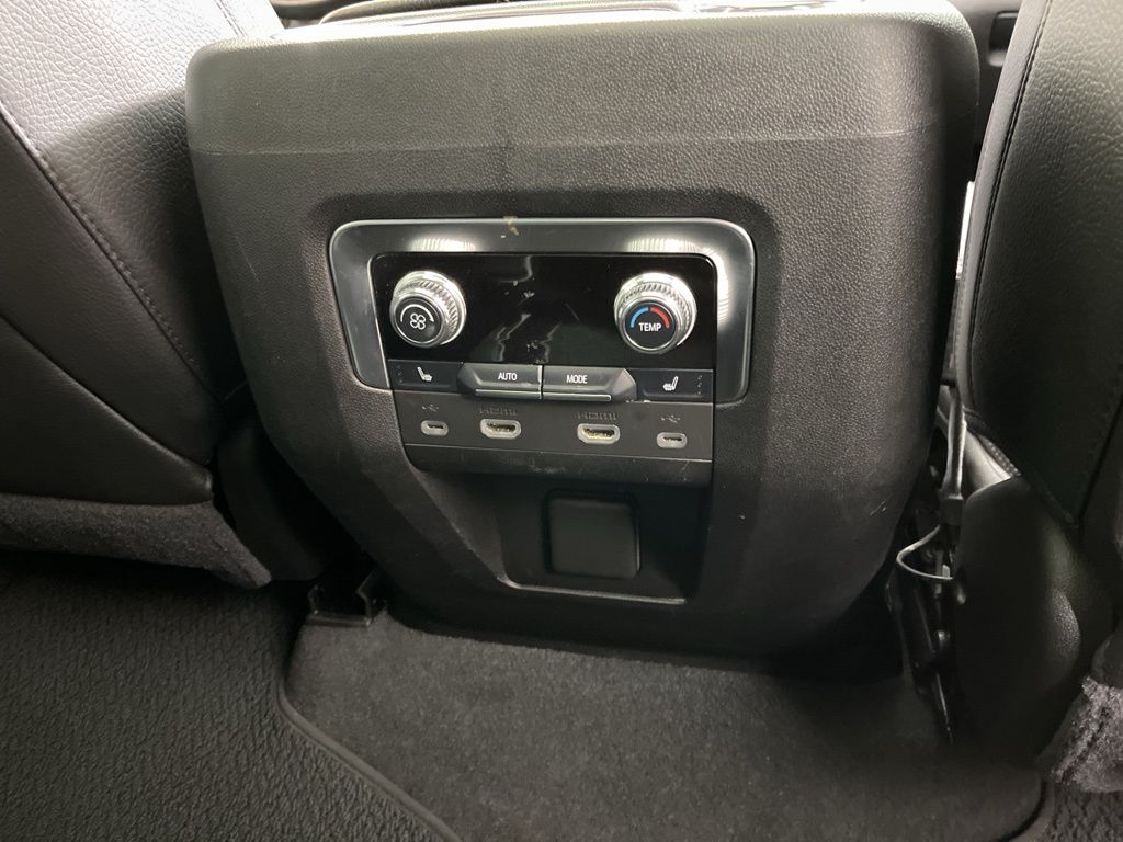 Thumbnail: 2021 GMC Yukon - 9