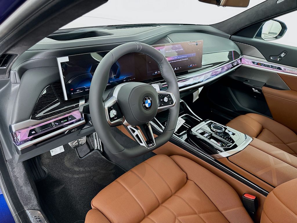2025 BMW 7 Series 740i xDrive 9