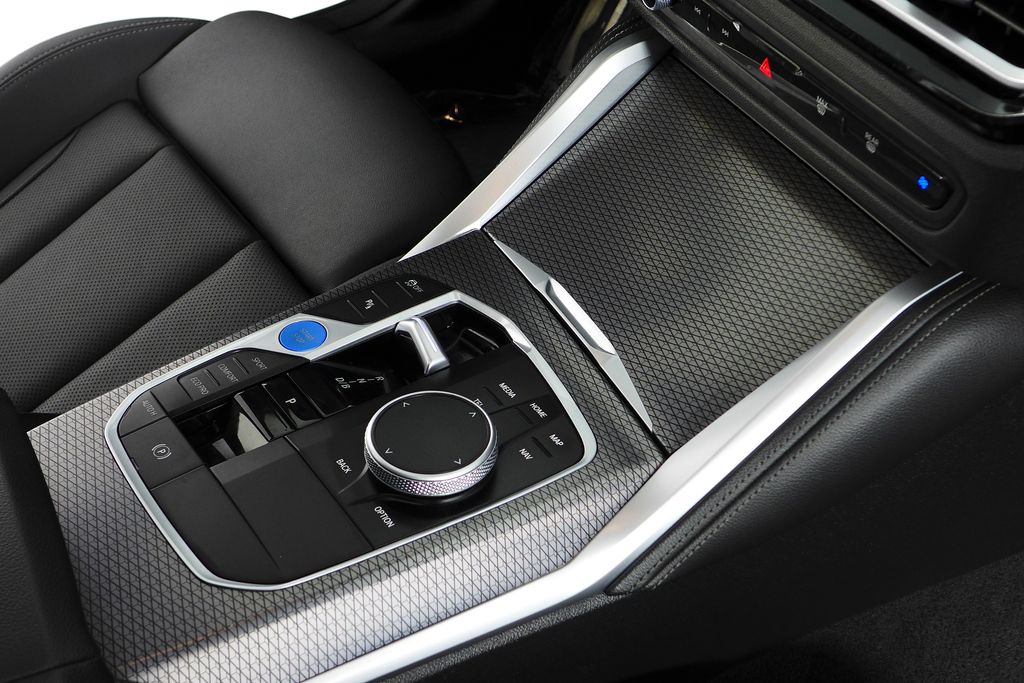 Thumbnail: 2024 BMW i4 - 15