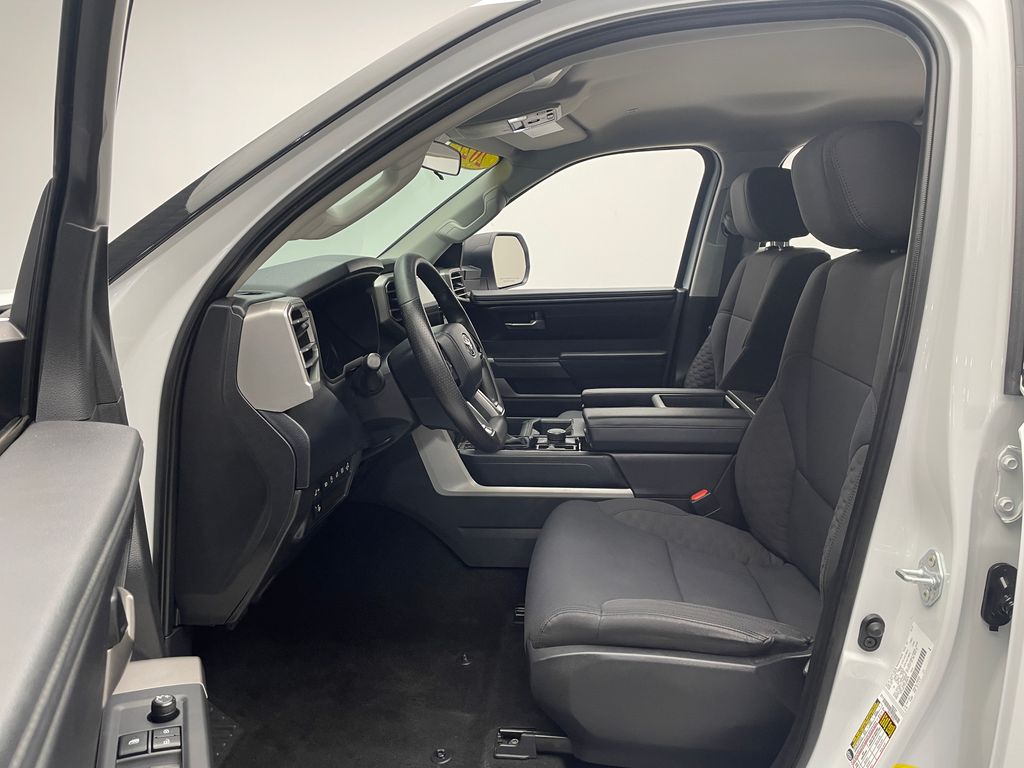 Thumbnail: 2022 Toyota Tundra - 12