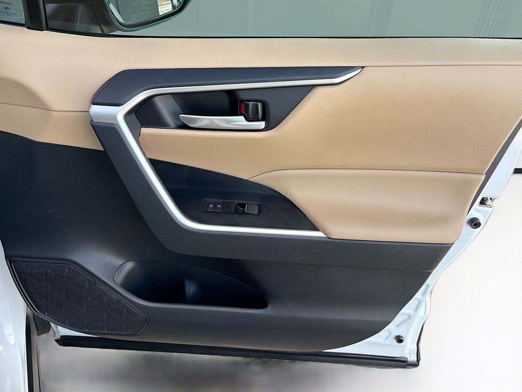 Certified Used 2025 Beige Toyota XLE Premium image 25