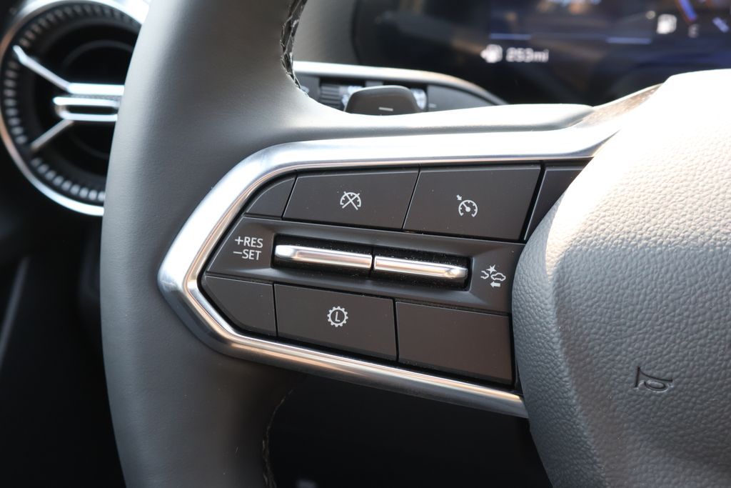 Thumbnail: 2027 Chevrolet Equinox - 23