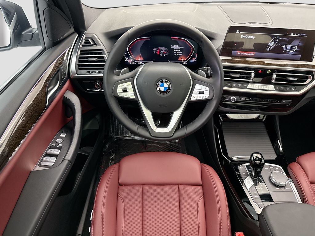 Thumbnail: 2023 BMW X3 - 10