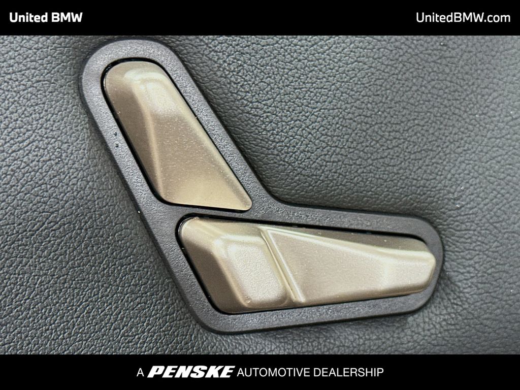 Thumbnail: 2026 BMW iX - 4