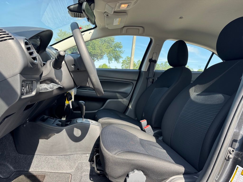 2024 Mitsubishi Mirage G4 ES photo 11