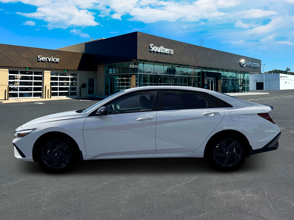 New 2026 White Hyundai SEL Sport image 3