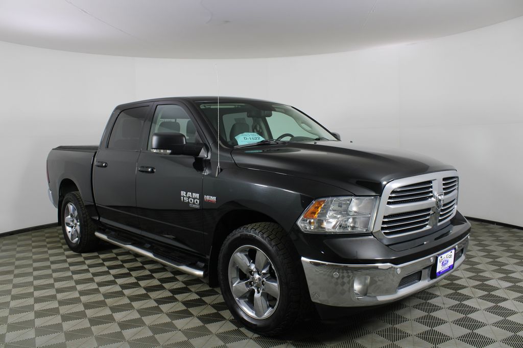 2019 RAM 1500 Classic SLT Crew Cab 4WD