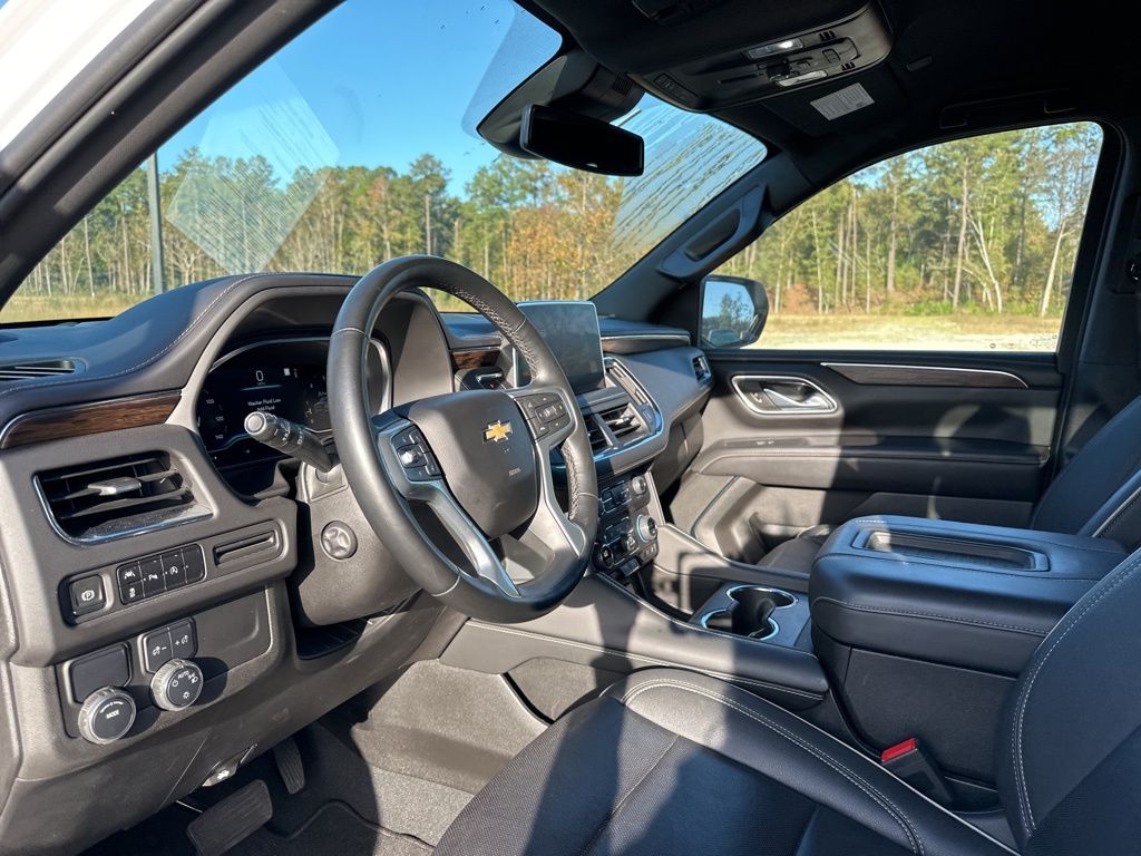 2023 Chevrolet Suburban Premier 11