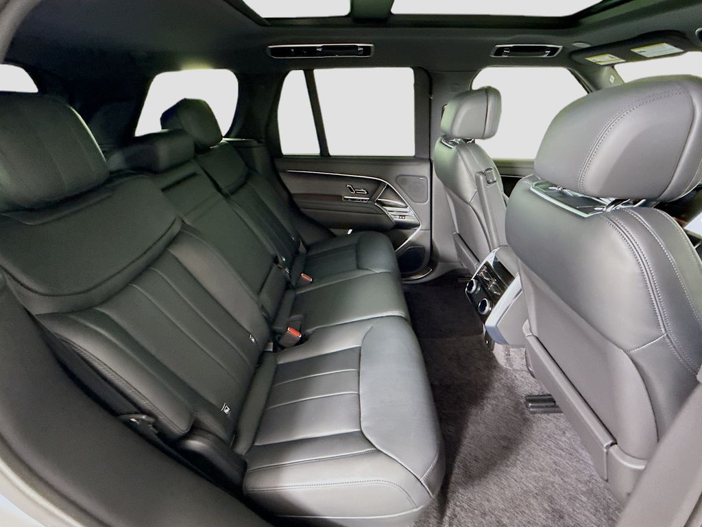 Thumbnail: 2026 Land Rover Range Rover - 22