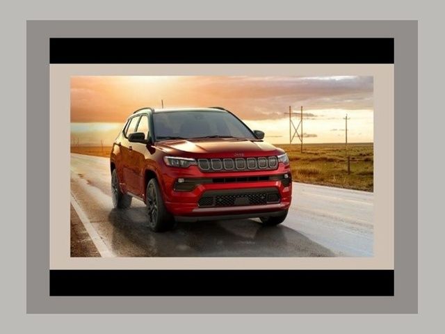 2023 Jeep Compass Latitude Lux 4WD