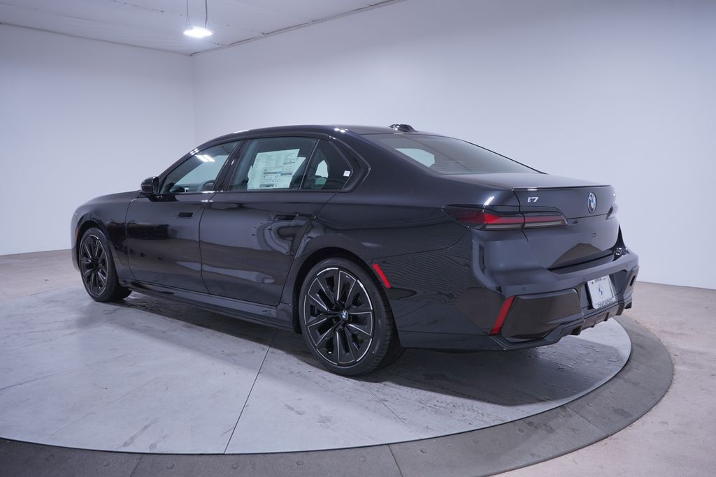 2025 BMW i7 eDrive50 3