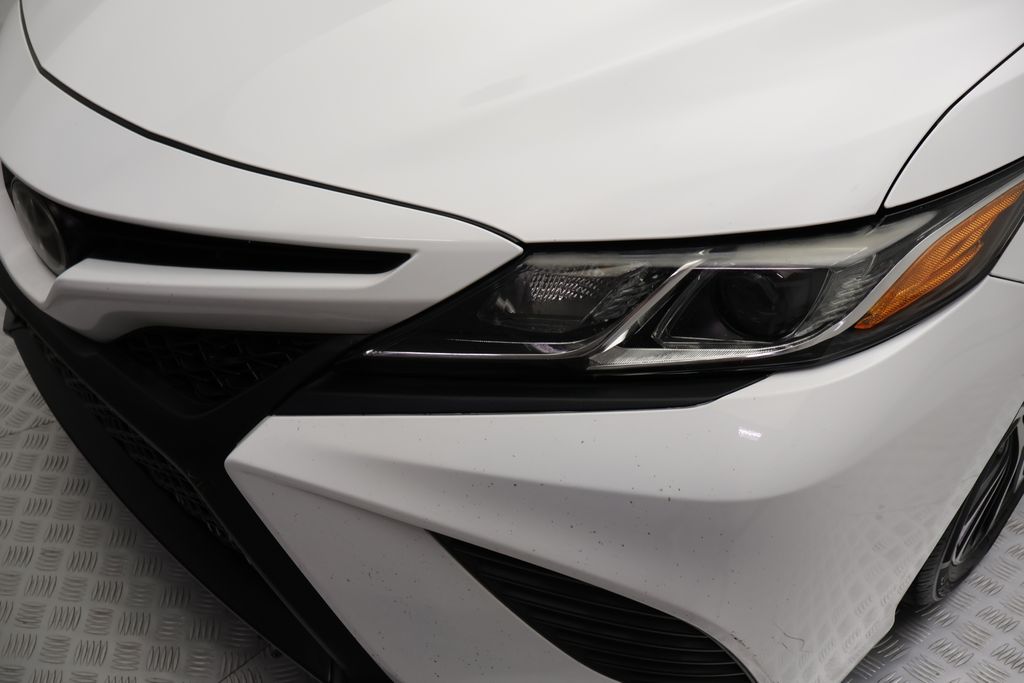 Thumbnail: 2019 Toyota Camry - 3