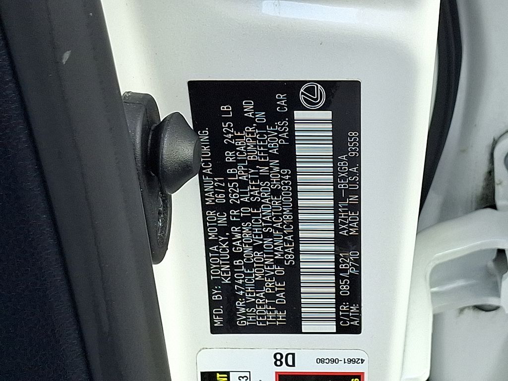 Thumbnail: 2021 Lexus ES - 26