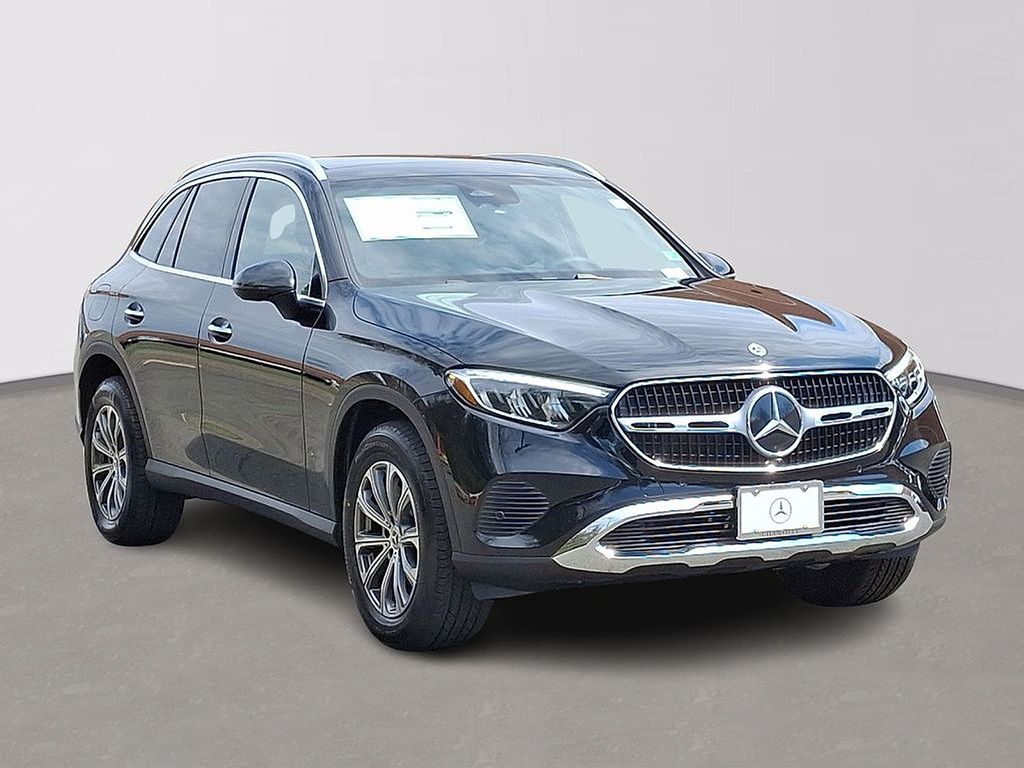Thumbnail: 2025 Mercedes-Benz GLC - 2