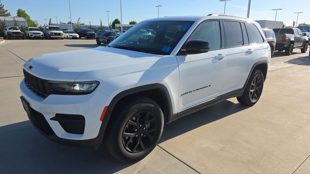 2024 Jeep Grand Cherokee Altitude