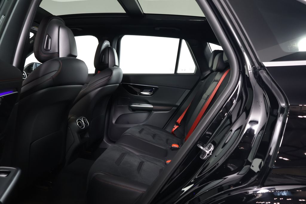 2025 Mercedes-Benz GLC 43 AMG 6