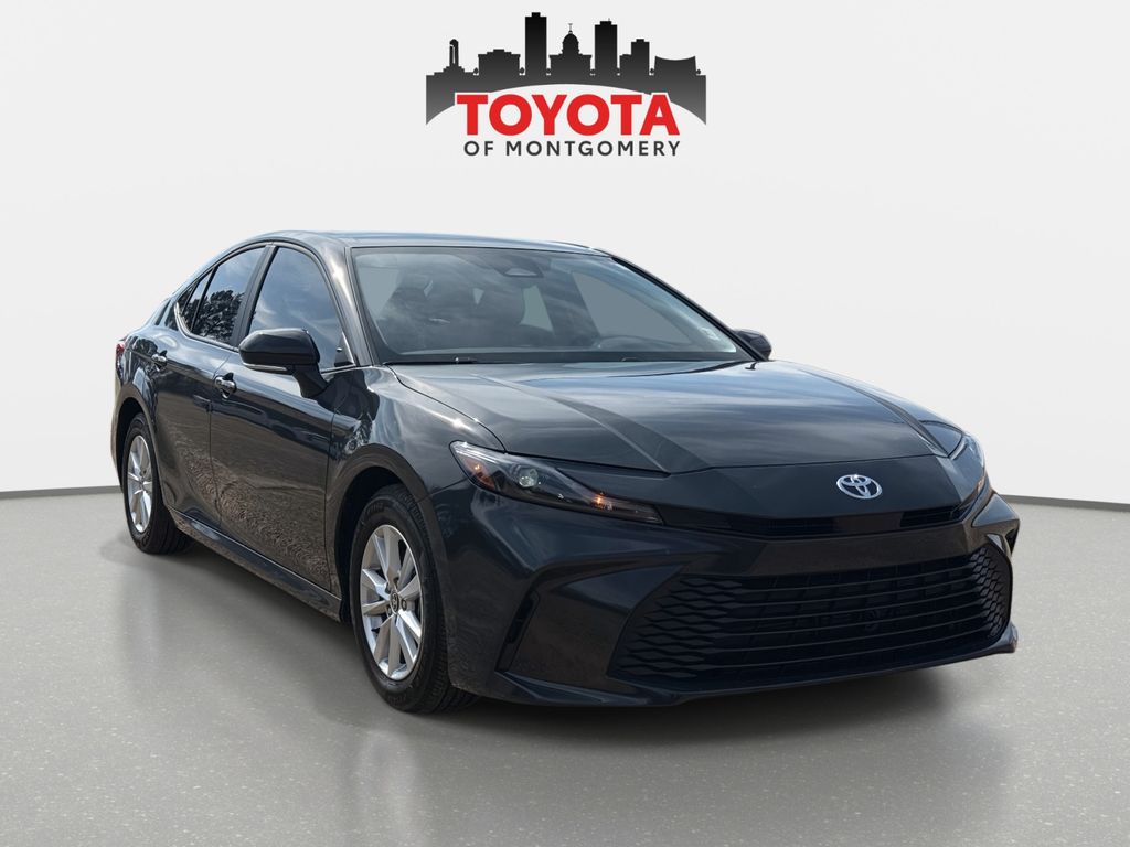 2025 Toyota Camry LE FWD