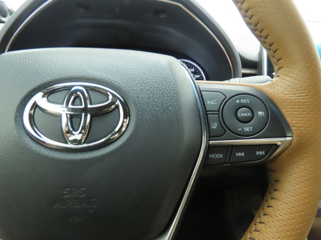 2020 Toyota Avalon Limited 12