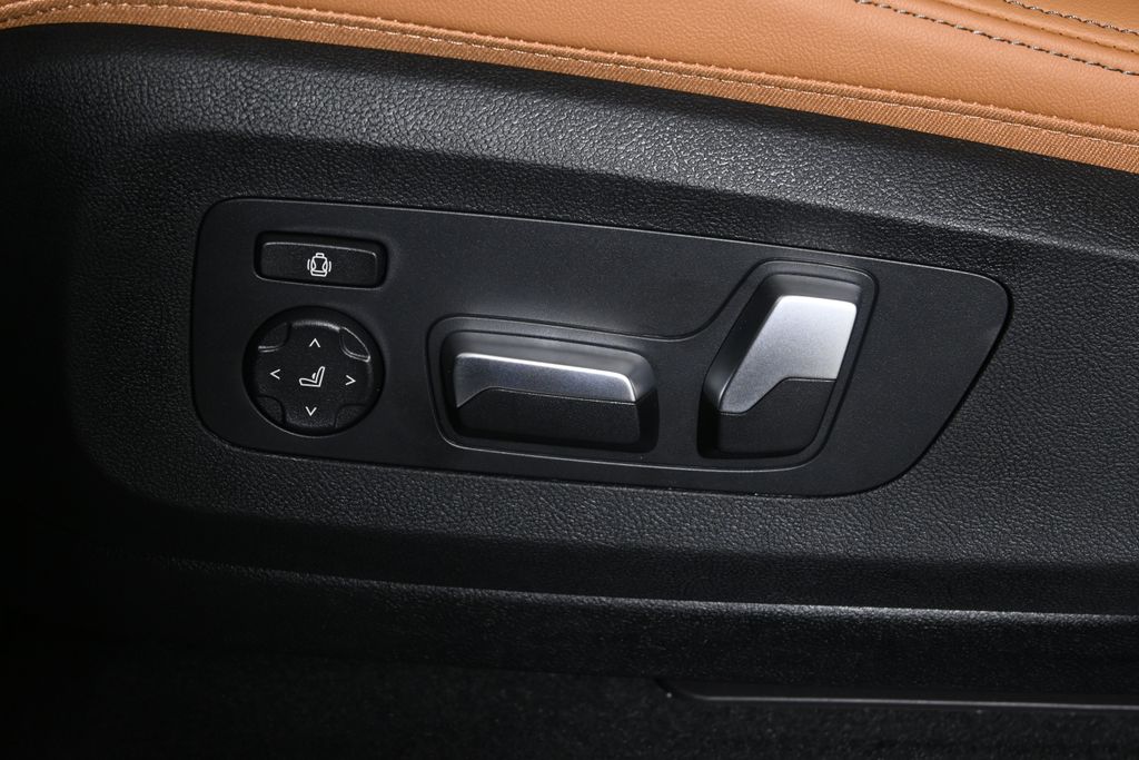 Thumbnail: 2026 BMW X5 - 27