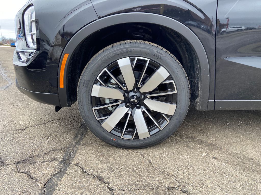 2026 Mitsubishi Outlander SEL - 8