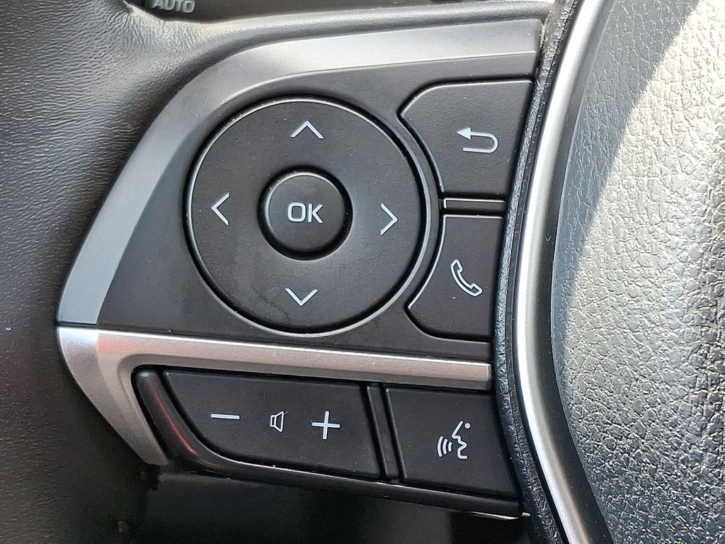 2022 Toyota Camry XLE 21