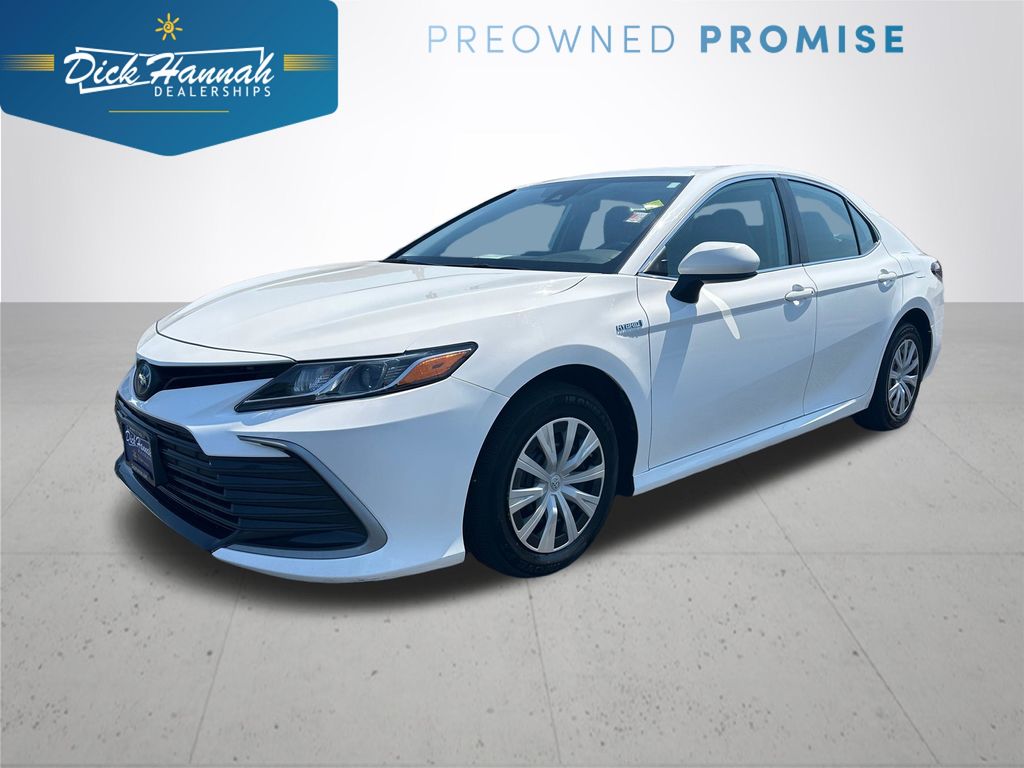 2021 Toyota Camry Hybrid LE