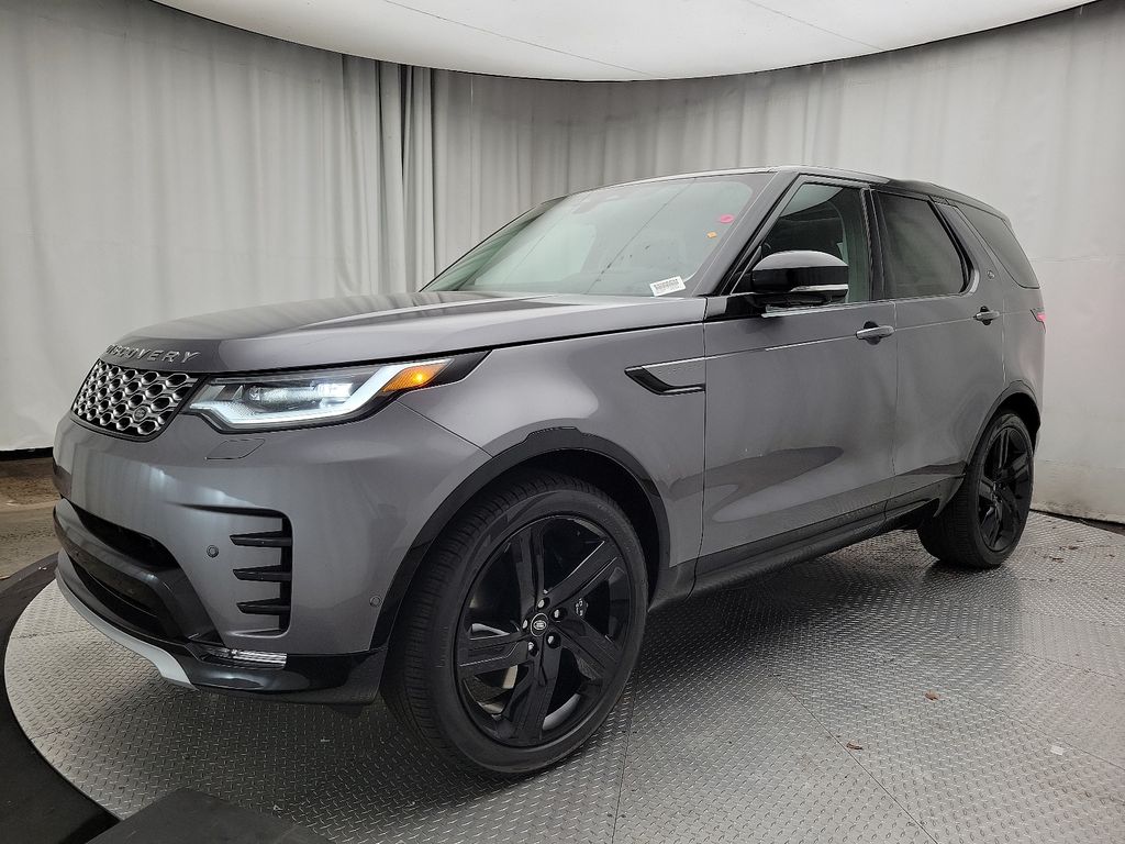 2025 Land Rover Discovery Metropolitan Edition -
                Eatontown, NJ