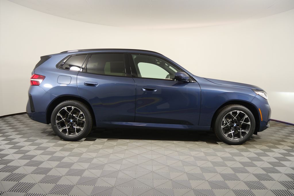 Thumbnail: 2026 BMW X3 - 2