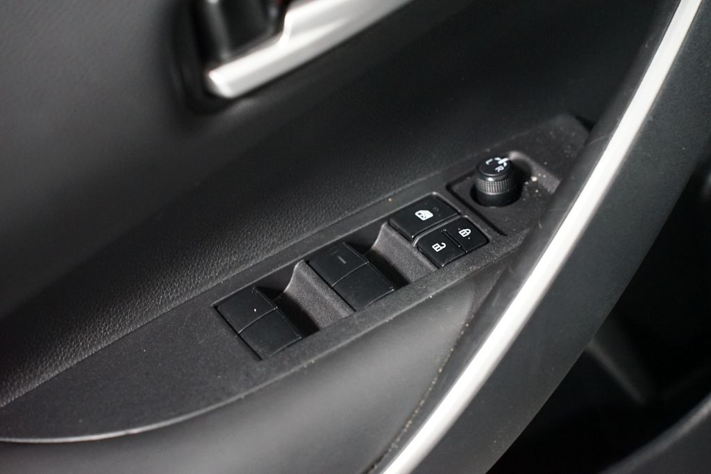 Thumbnail: 2023 Toyota Corolla - 27