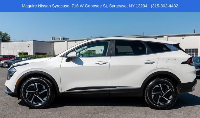 2023 Kia Sportage Hybrid LX White at Bob Ruth Ford