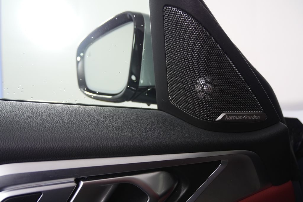 Thumbnail: 2022 BMW i4 - 11