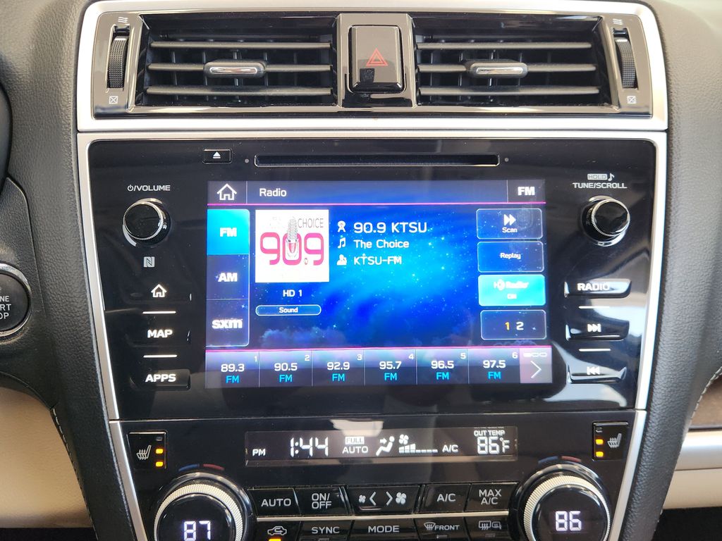 2019 Subaru Outback 2.5i White at Legacy Ford