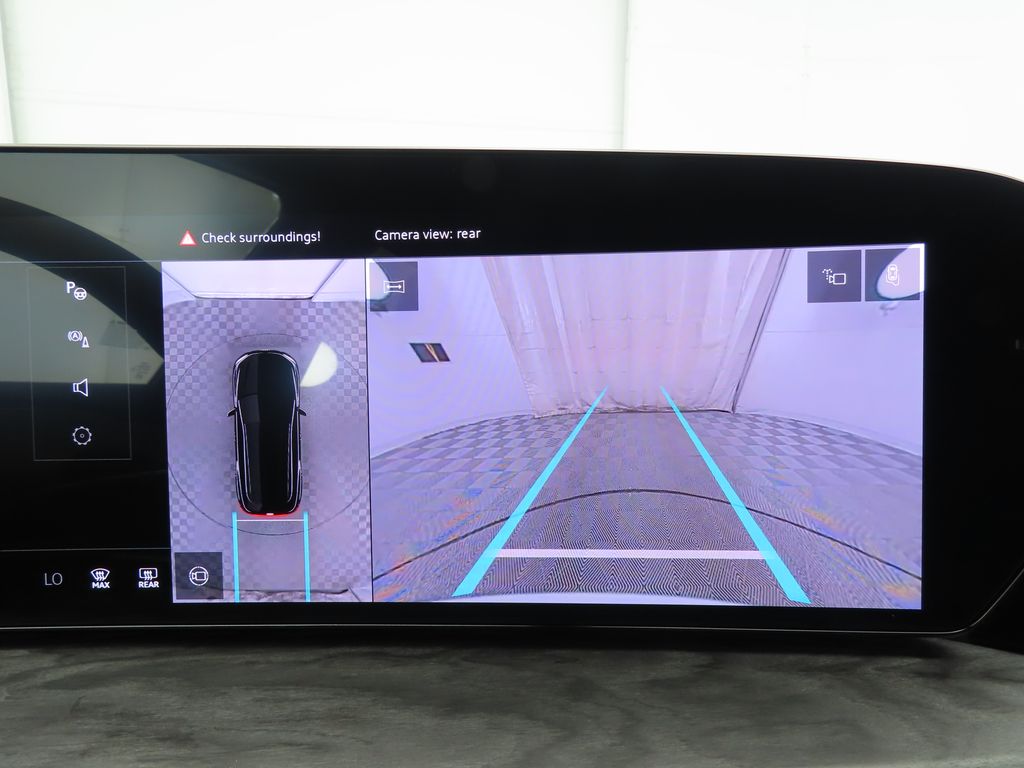 Thumbnail: 2025 Audi Q5 - 17