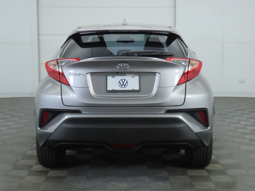 2018 Toyota C-HR XLE 6