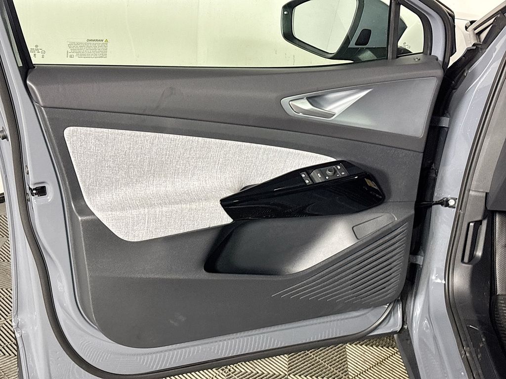 2025 Volkswagen ID.4 Pro