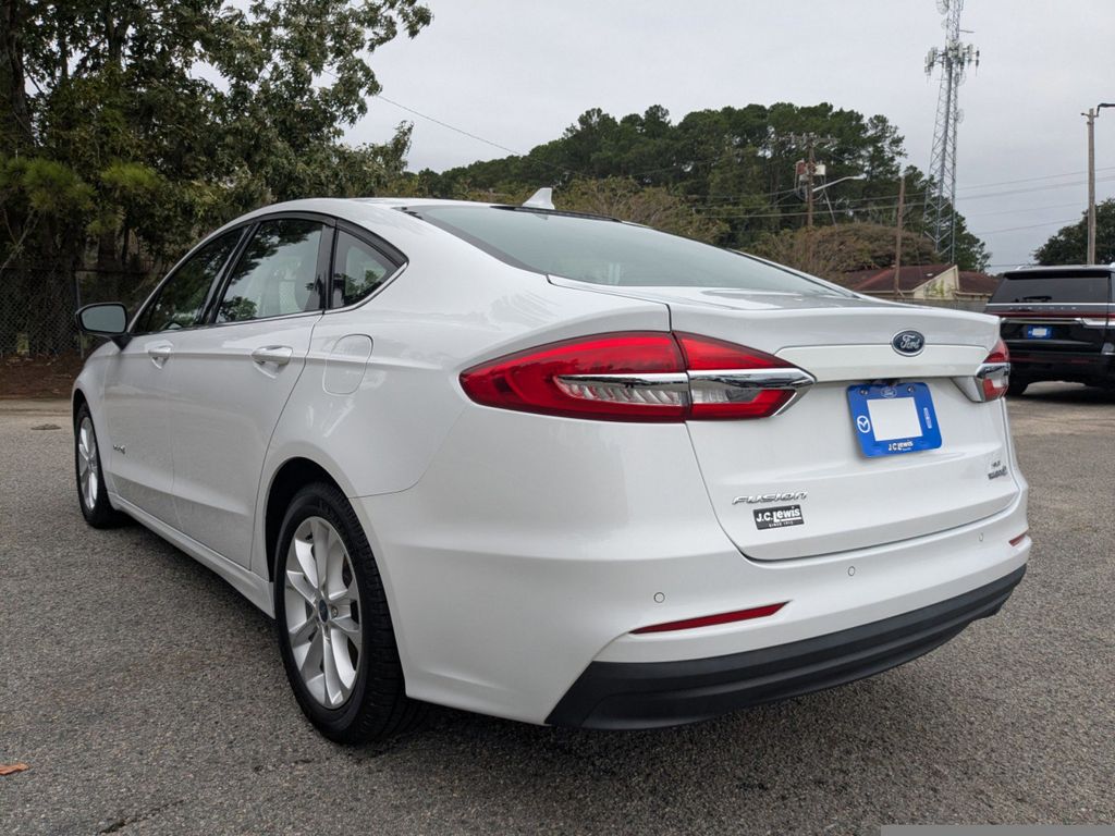 2019 Ford Fusion Hybrid SE