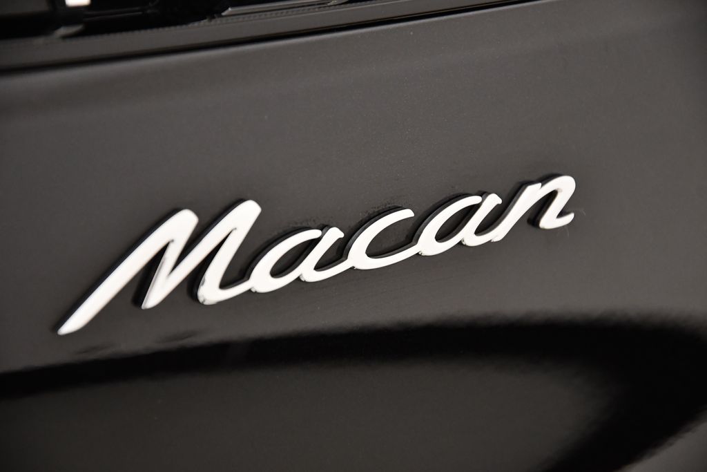 2024 Porsche Macan  9