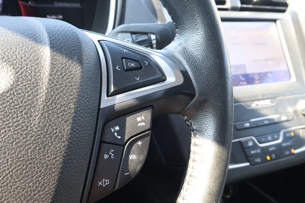 Thumbnail: 2020 Ford Fusion - 20