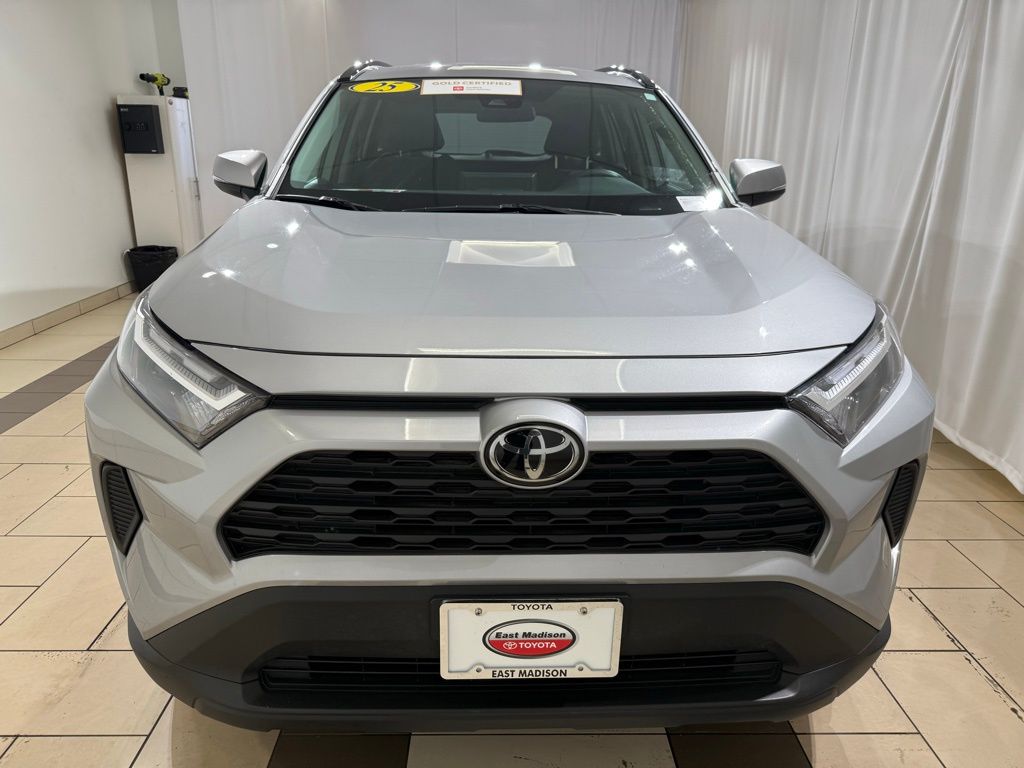 Thumbnail: 2025 Toyota RAV4 - 8