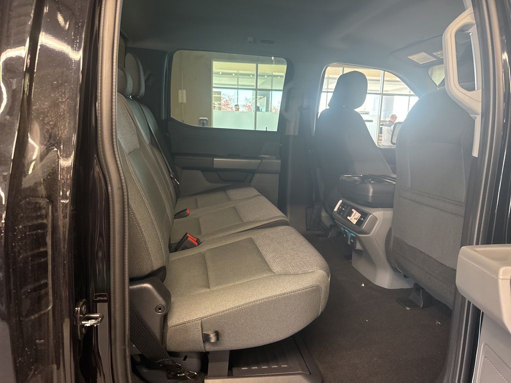 New 2025 Black Ford XLT image 18