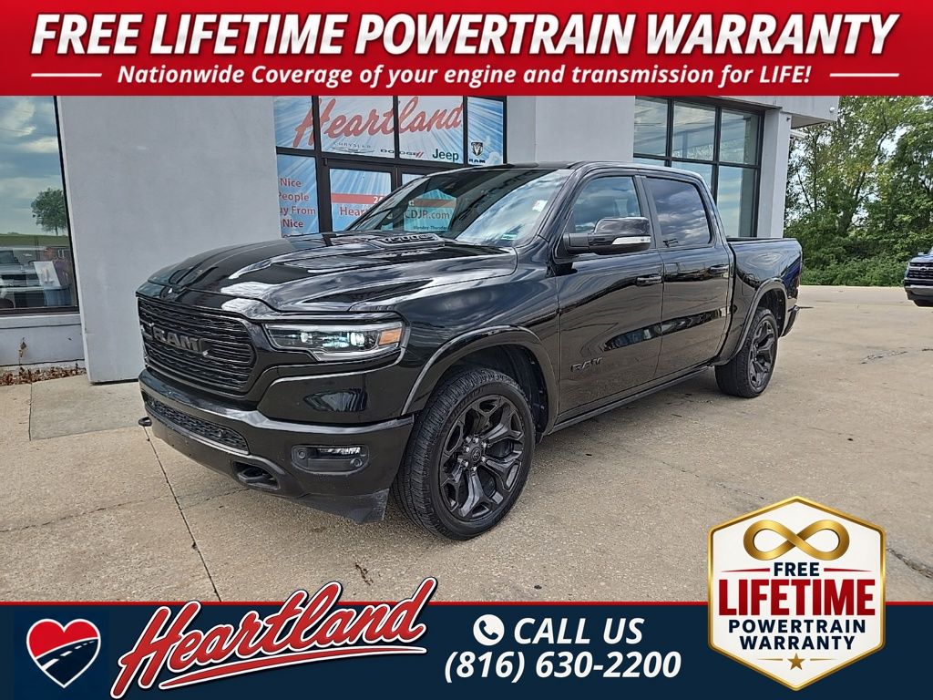Diamond Black Crystal Pearlcoat 2021 RAM 1500 Pickup Truck Four-Wheel Drive 8-Speed Automatic