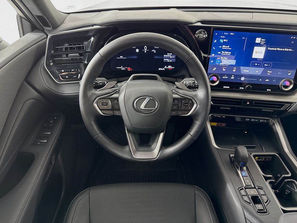 Thumbnail: 2025 Lexus TX - 22