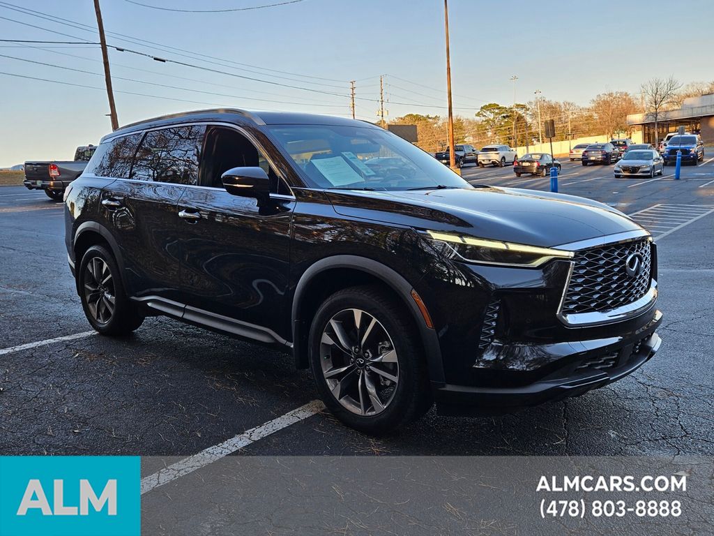 2023 INFINITI QX60 LUXE