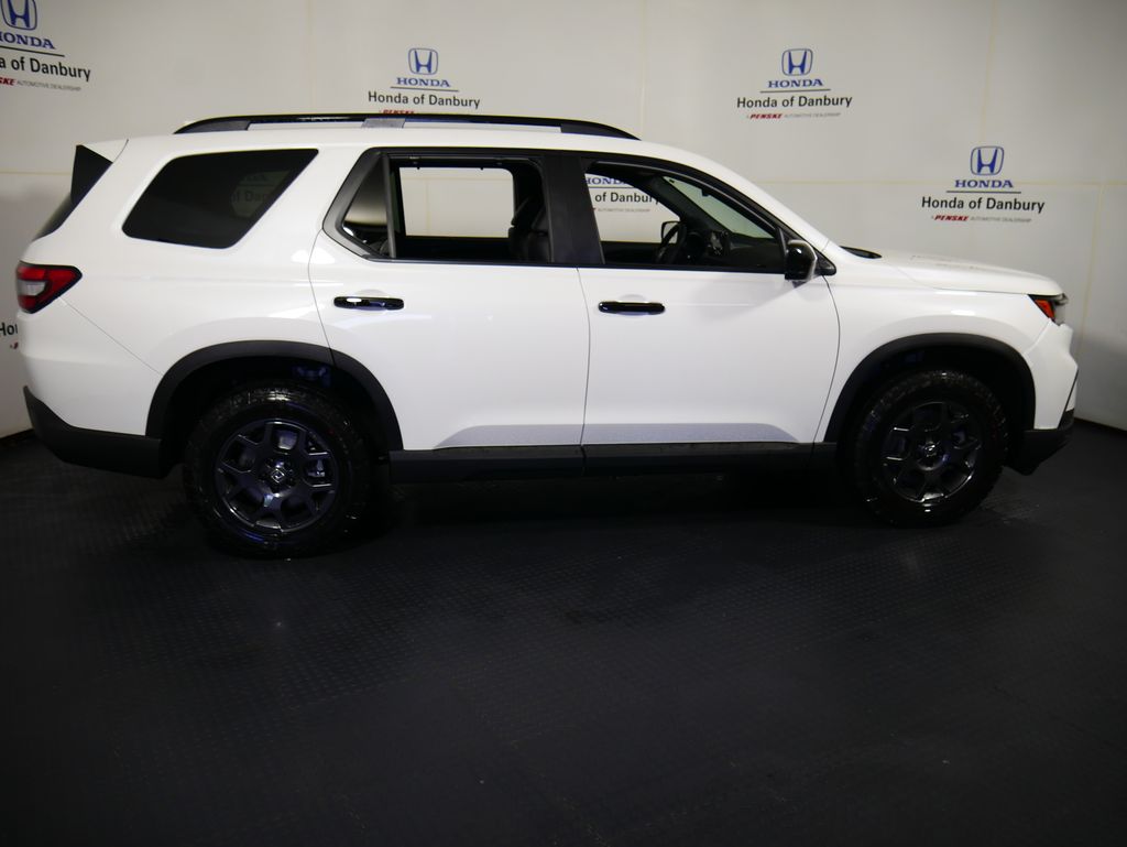 Thumbnail: 2025 Honda Pilot - 3