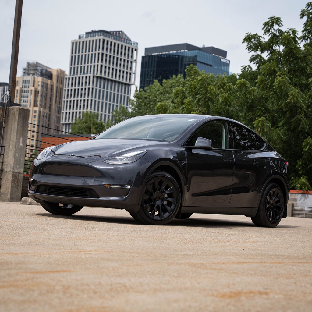 2024 Tesla Model Y Long Range