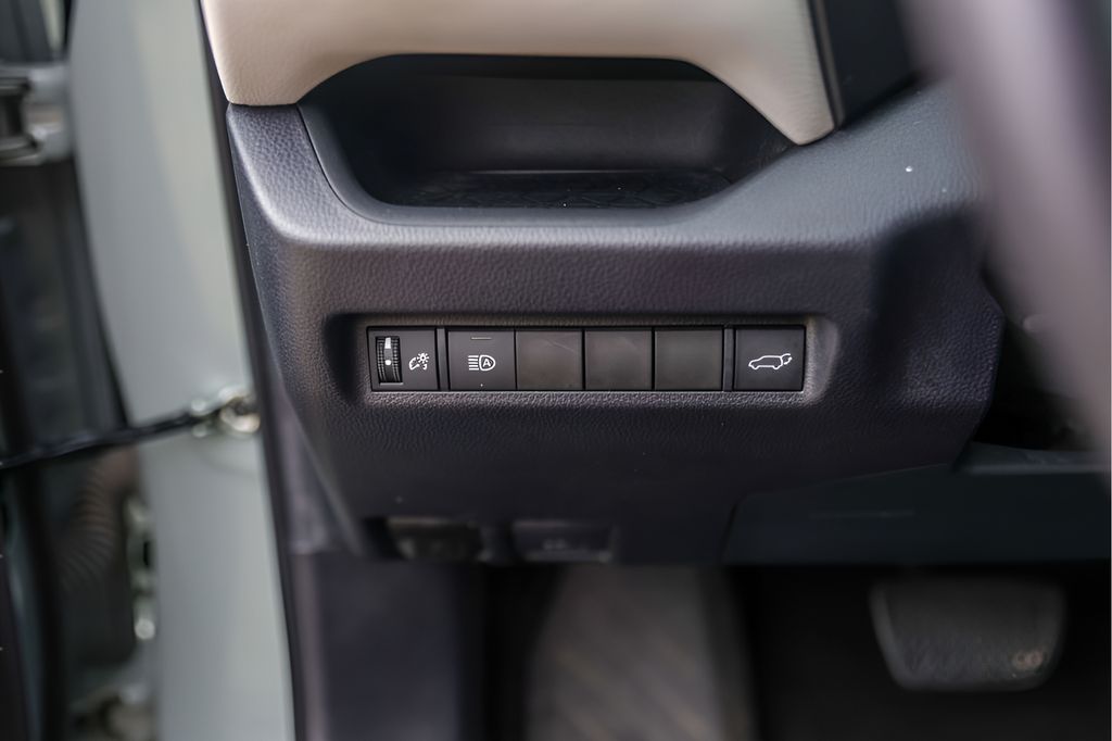 Used Car 2020 Toyota Rav4  Xle Premium For Sale Under $30,000 In Austin, Texas