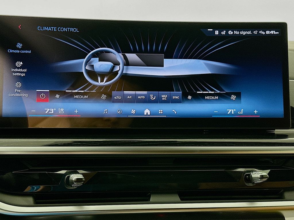 Thumbnail: 2026 BMW X5 - 14