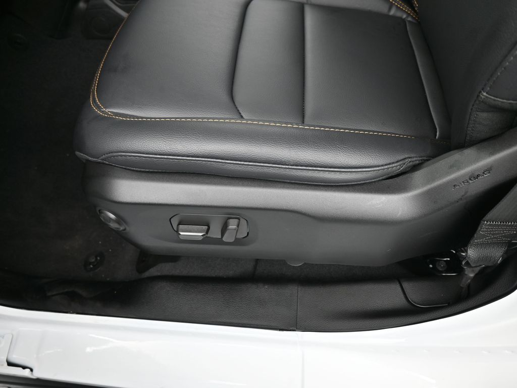 New 2026 Bright White Clearcoat Jeep Sahara image 13